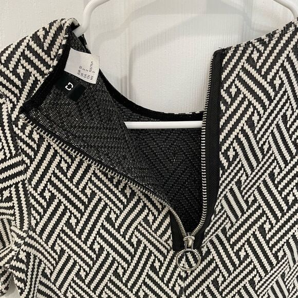 H&M Divided Black and White Geometric Tweed Knit Mini Dress Women’s Size 2 - Picture 4 of 6